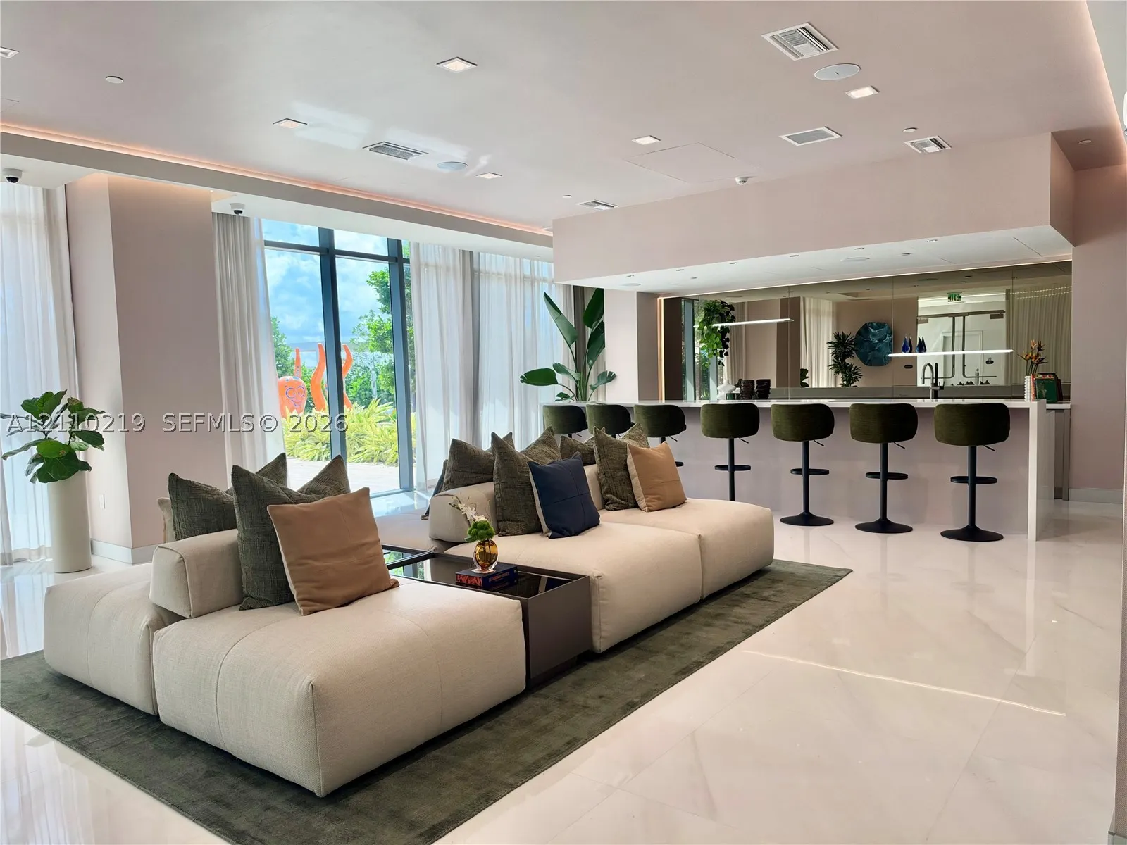 1170 E Hallandale Beach blvd #605