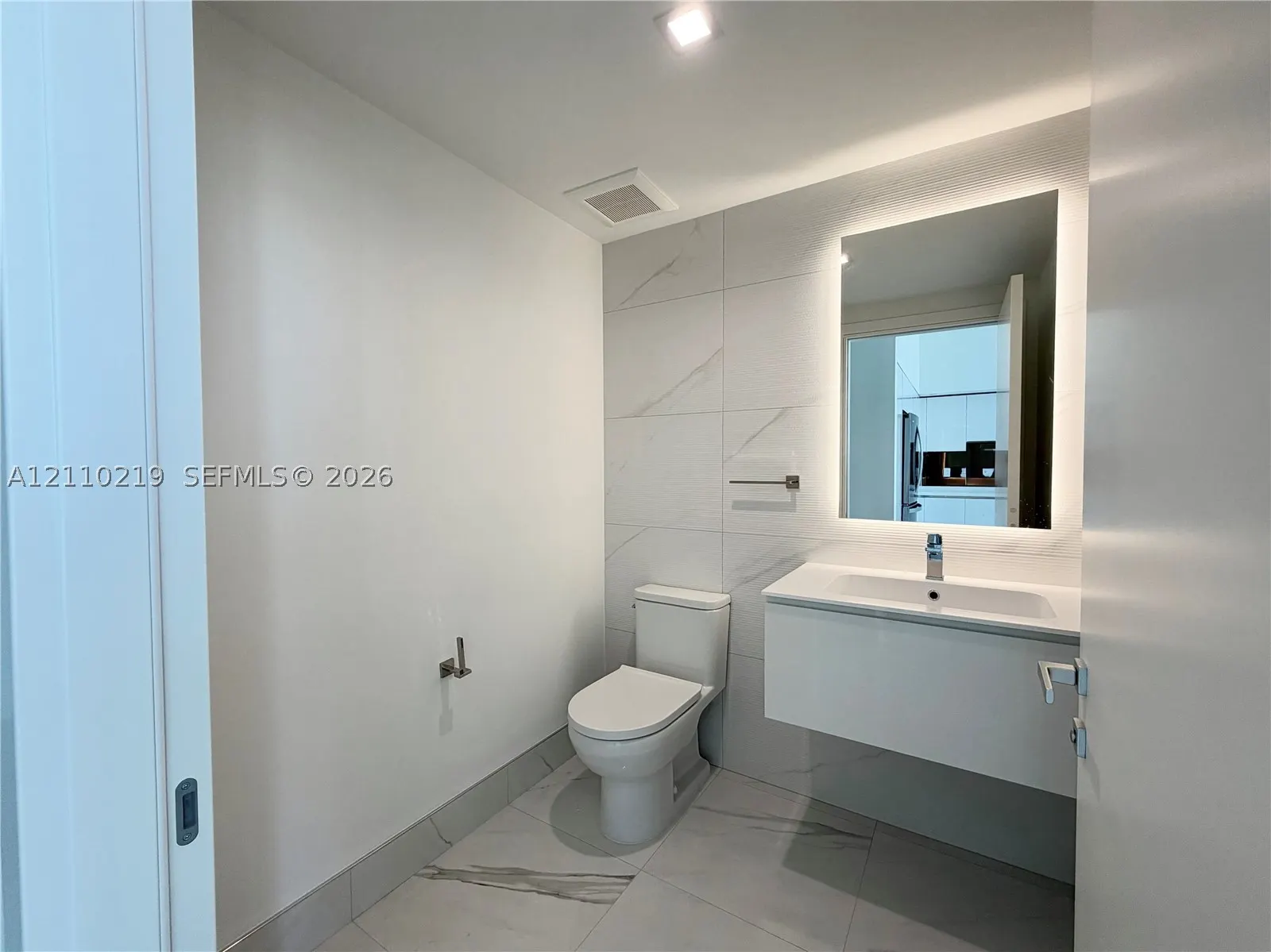 1170 E Hallandale Beach blvd #605