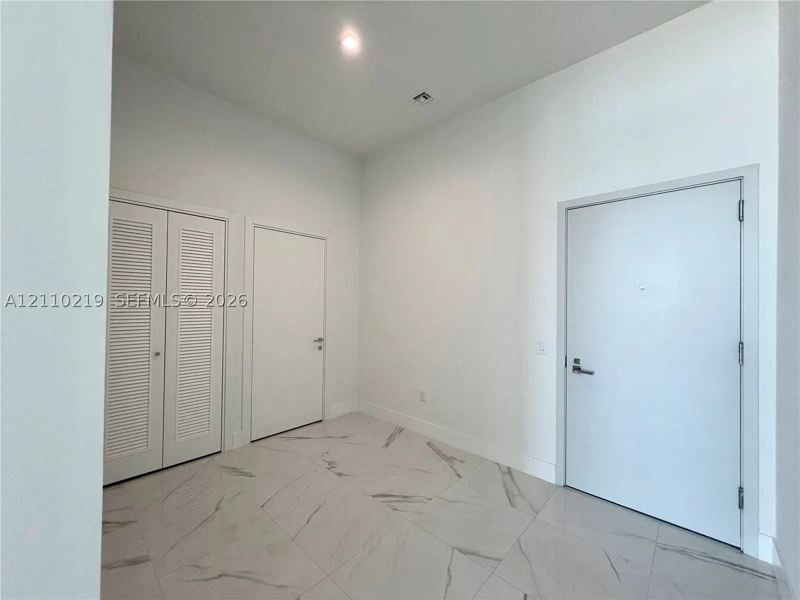 1170 E Hallandale Beach blvd #605