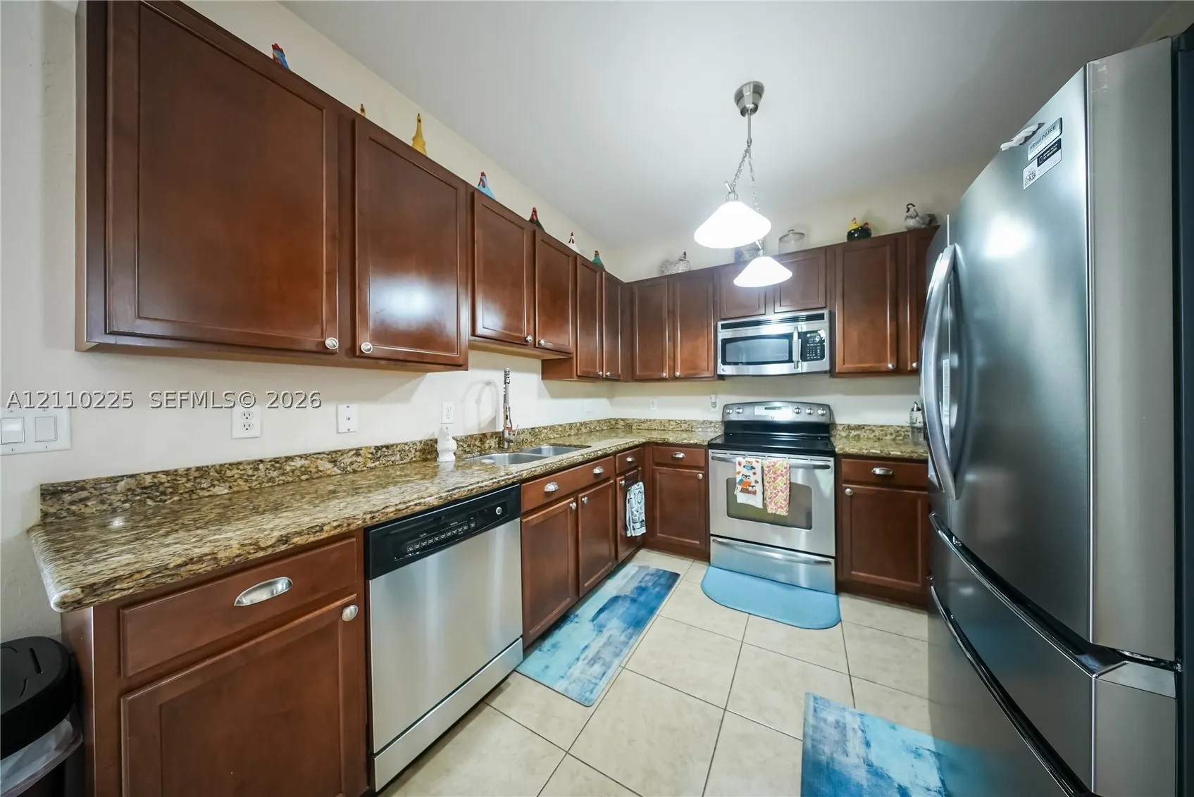 3076 SE 4th Ct