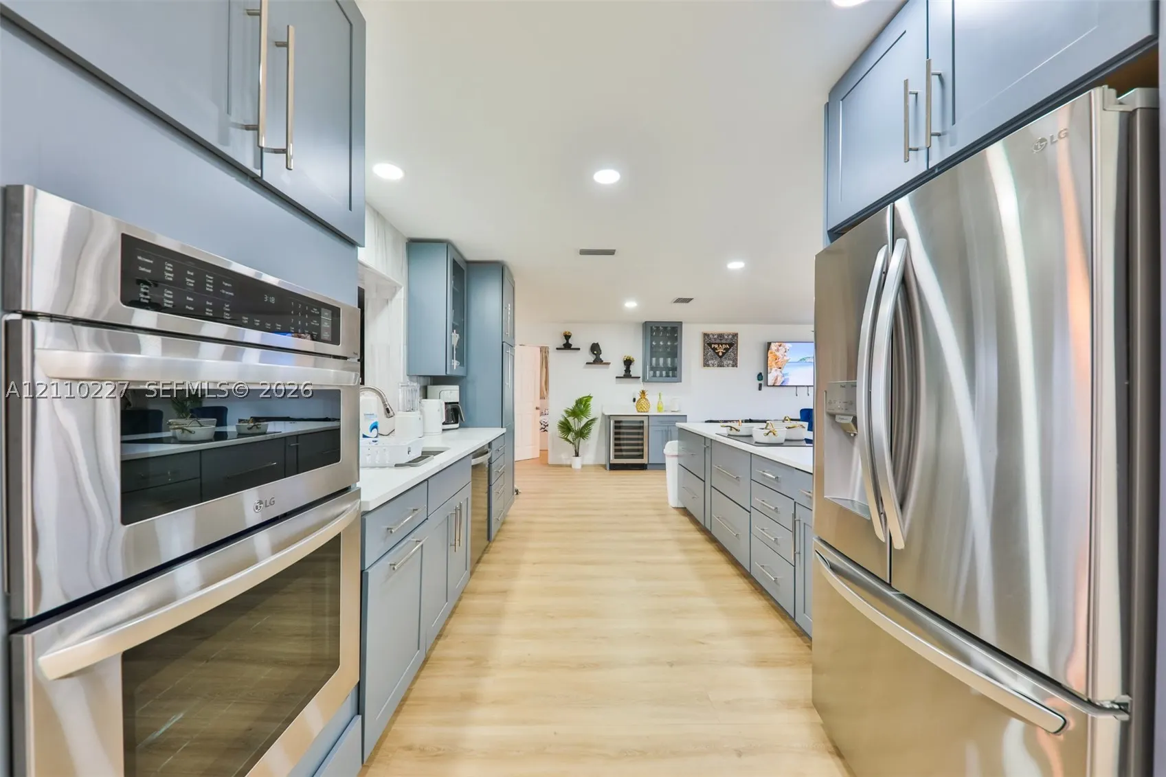 450 Bayshore Dr