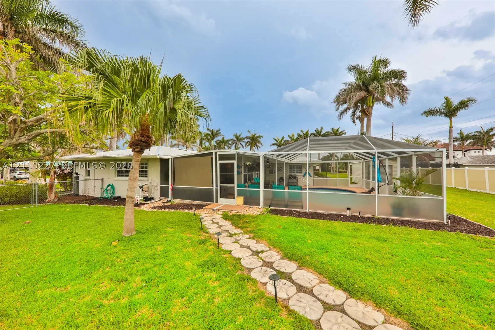 450 Bayshore Dr