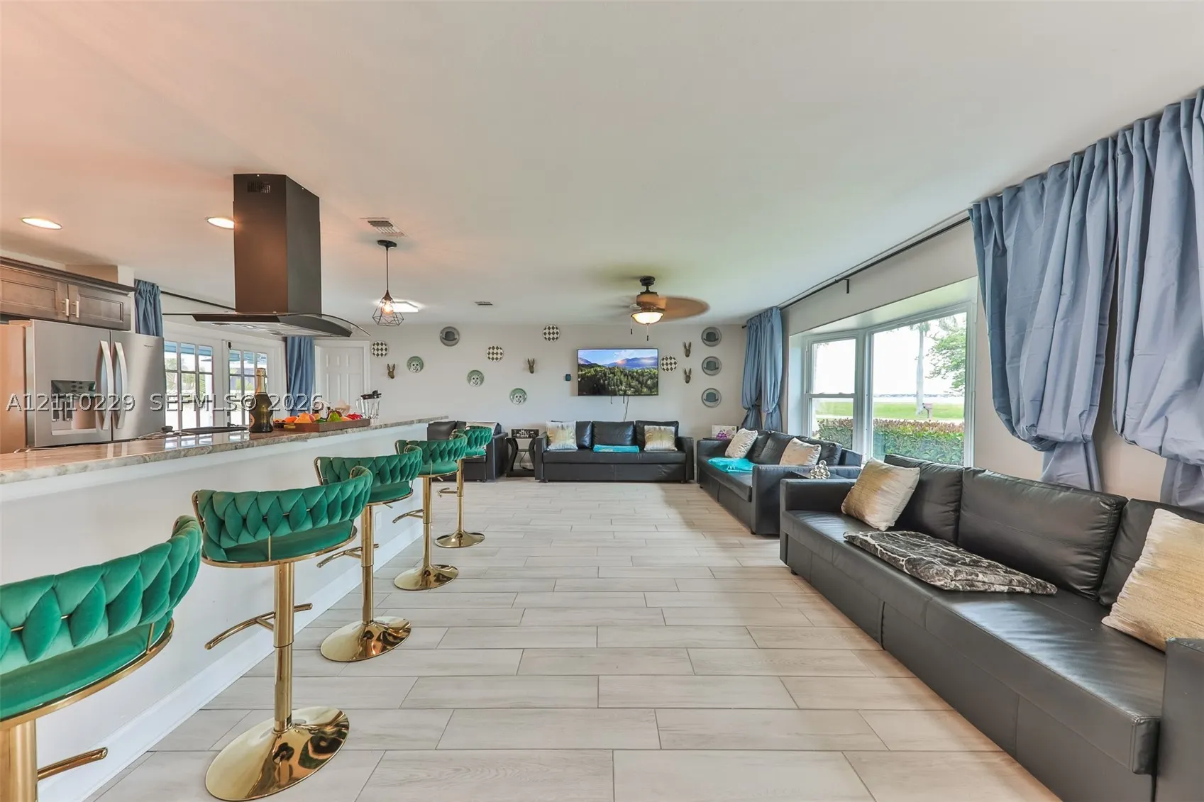 355 Bayshore Dr.