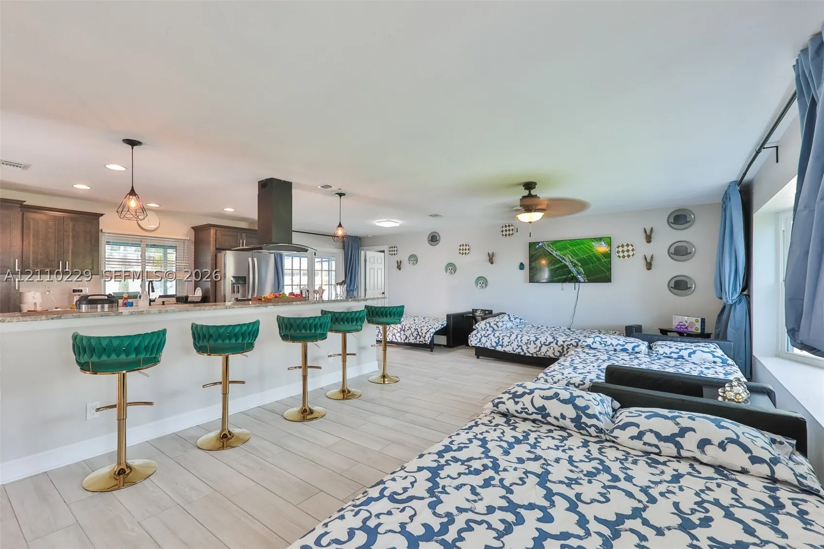 355 Bayshore Dr.