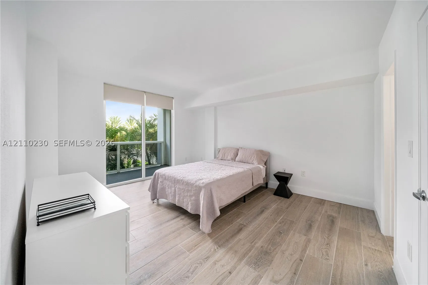 10275 Collins Ave #224