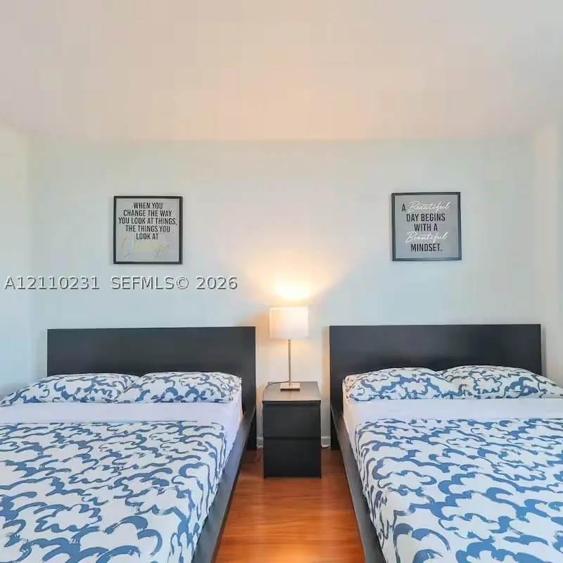 19370 Collins Ave #622