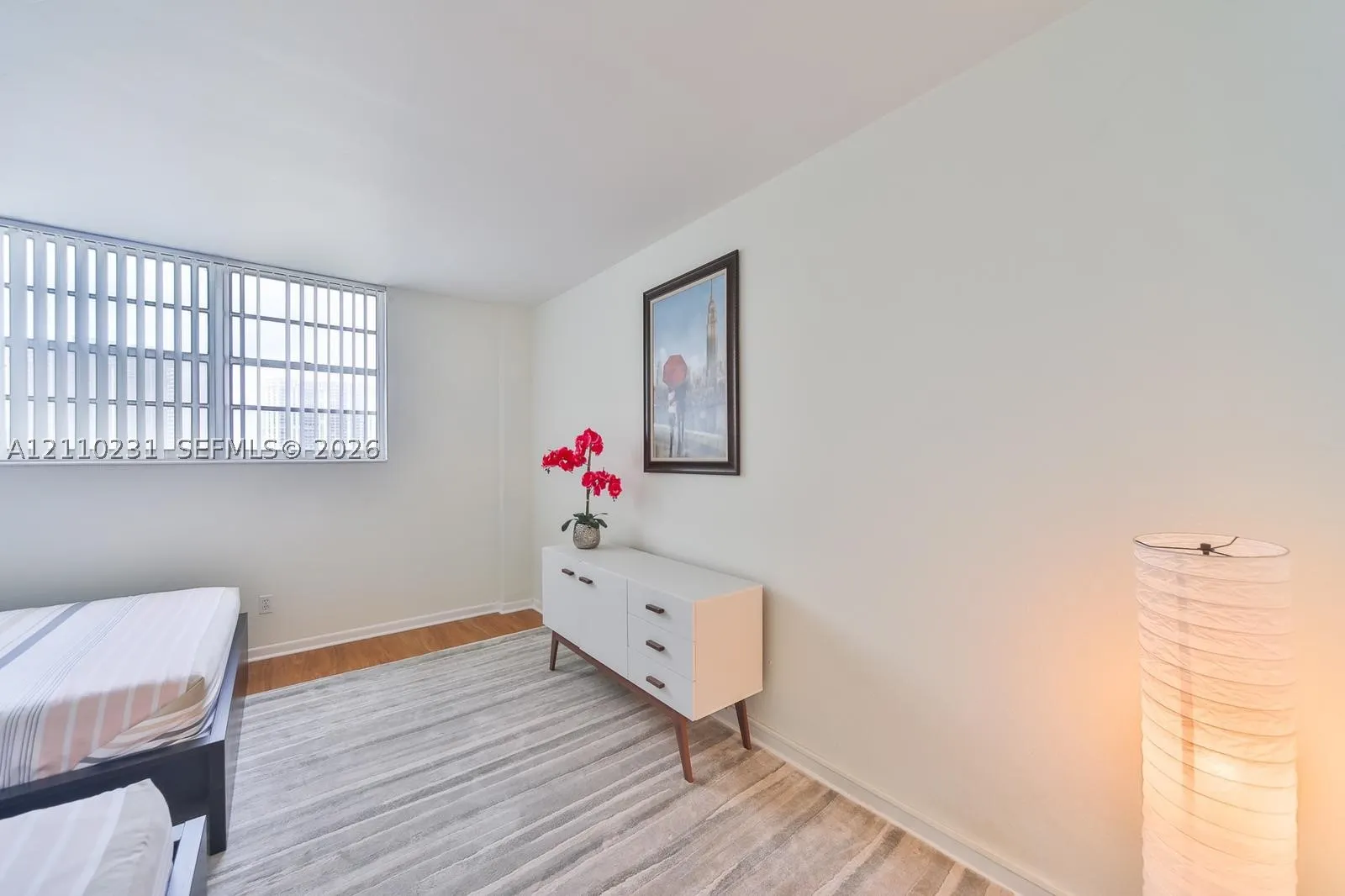 19370 Collins Ave #622