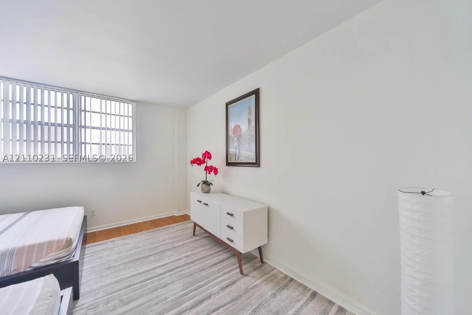 19370 Collins Ave #622