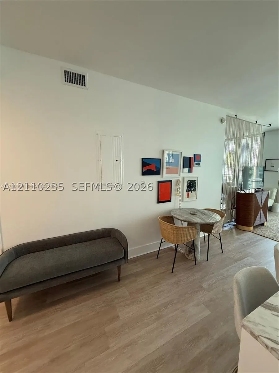 90 SW 3rd St #1114