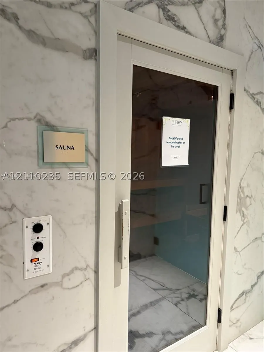 90 SW 3rd St #1114