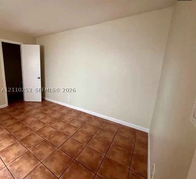 1824 Monroe St #4