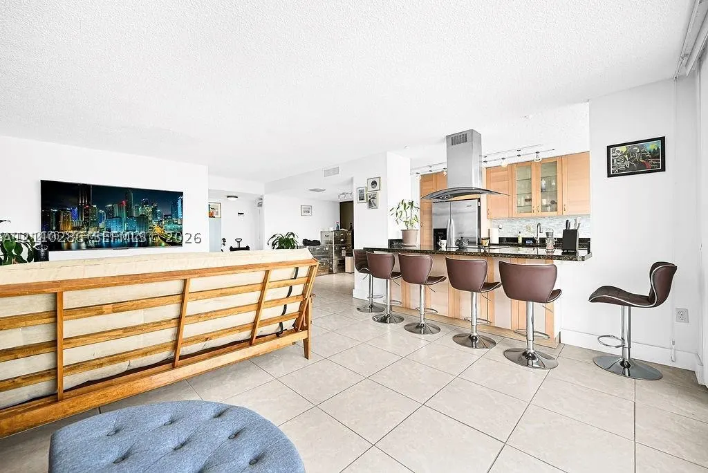 18041 Biscayne Blvd #1201