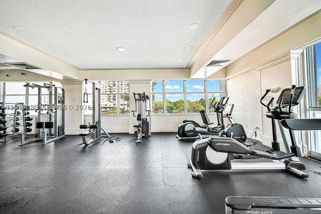 18041 Biscayne Blvd #1201