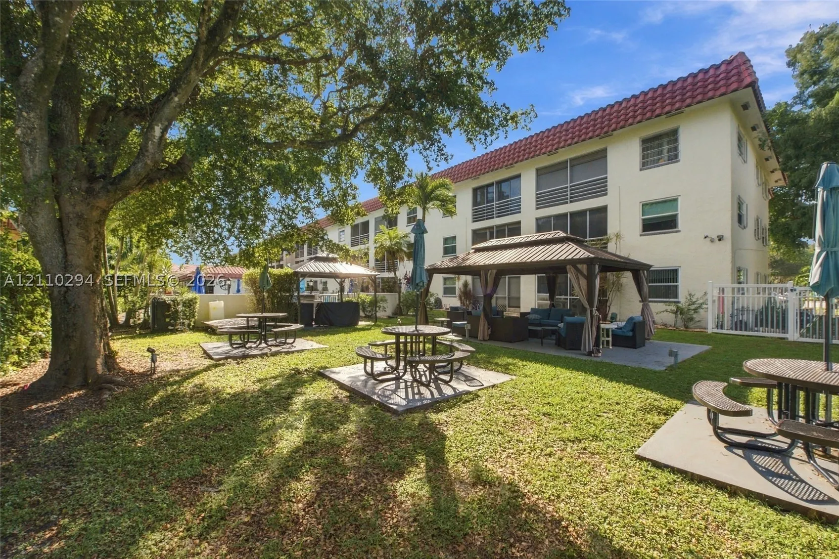 8605 W Sample Rd #211