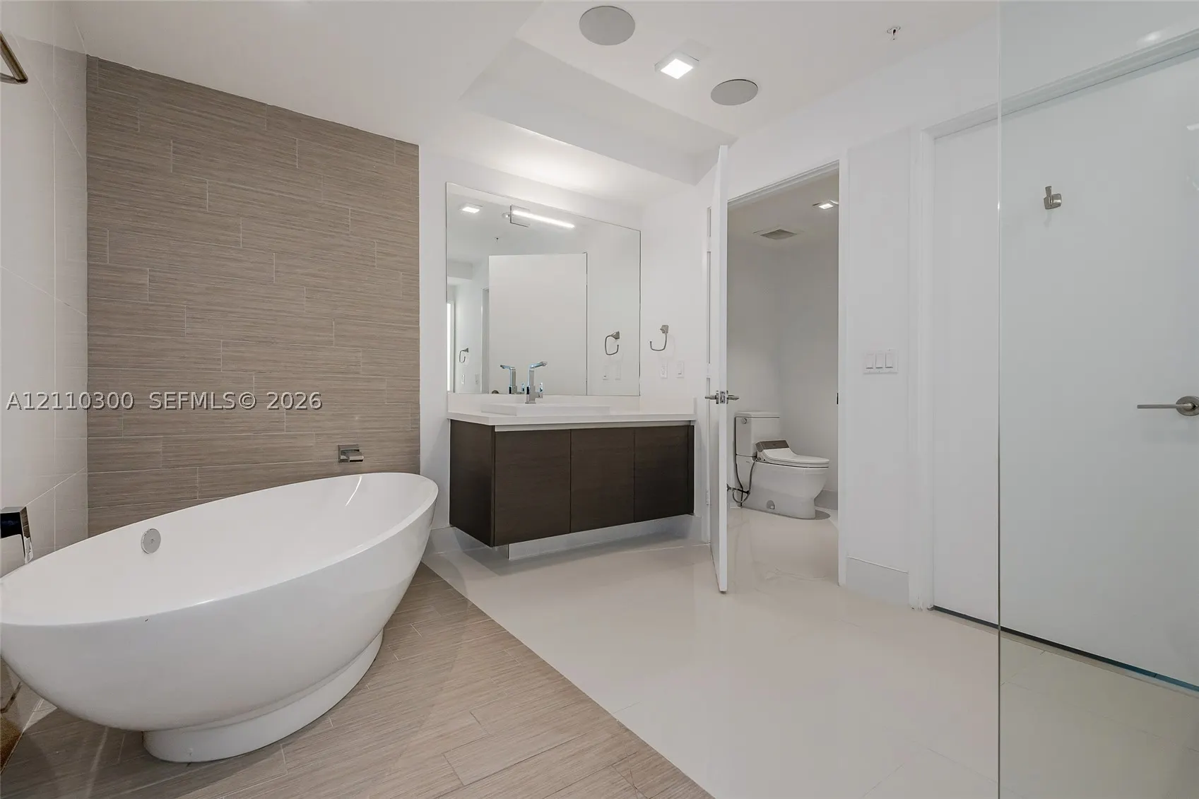 300 Sunny Isles Blvd #4-1101