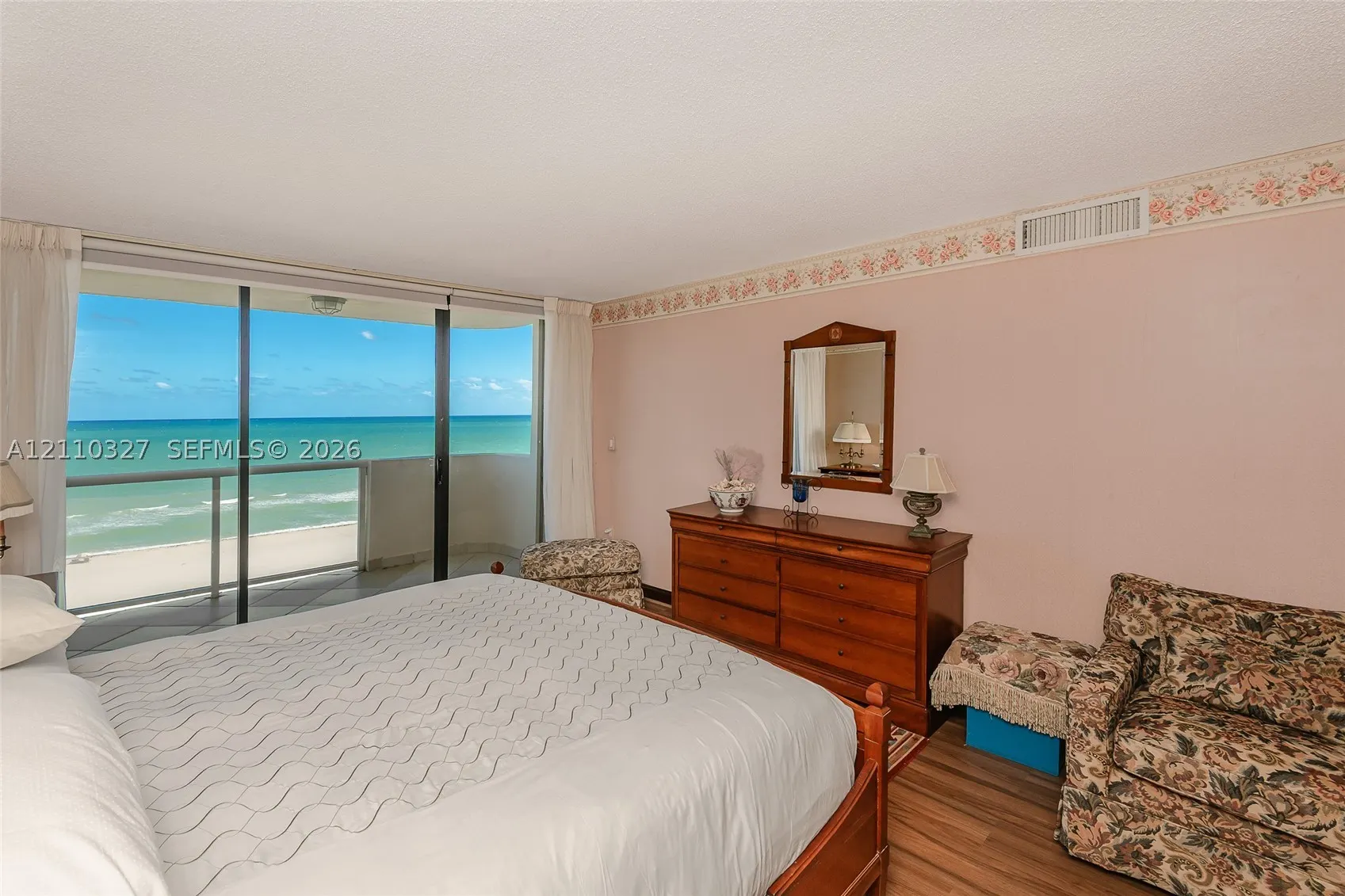 5757 Collins Ave #1005