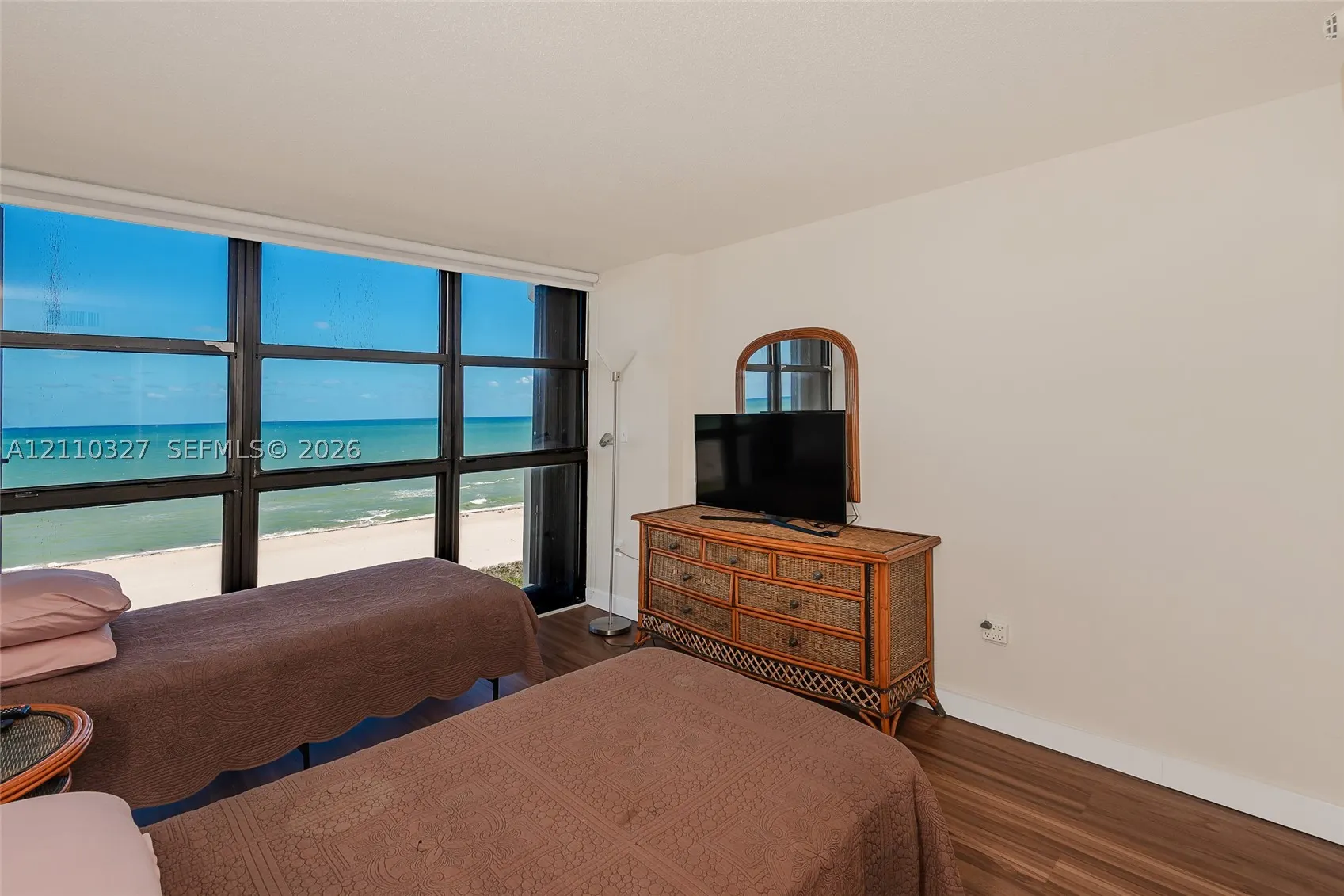 5757 Collins Ave #1005