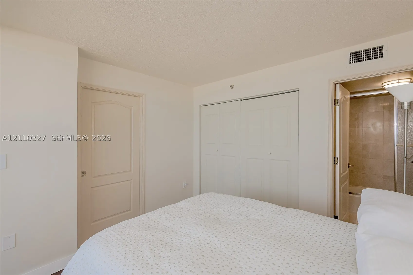 5757 Collins Ave #1005
