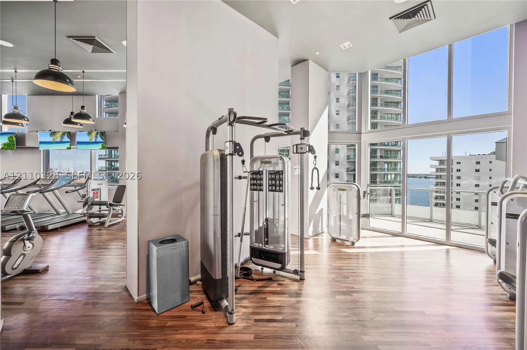 1300 Brickell Bay Dr #1603