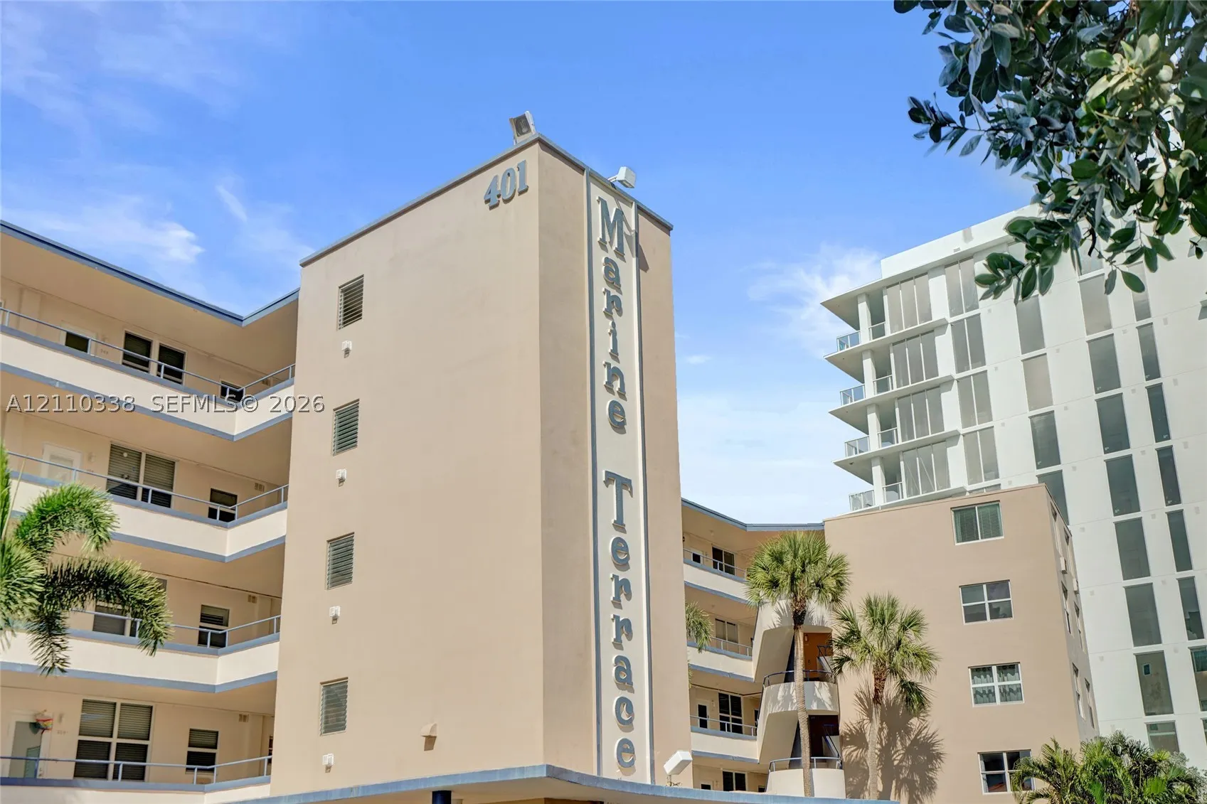 401 N Riverside Dr #105