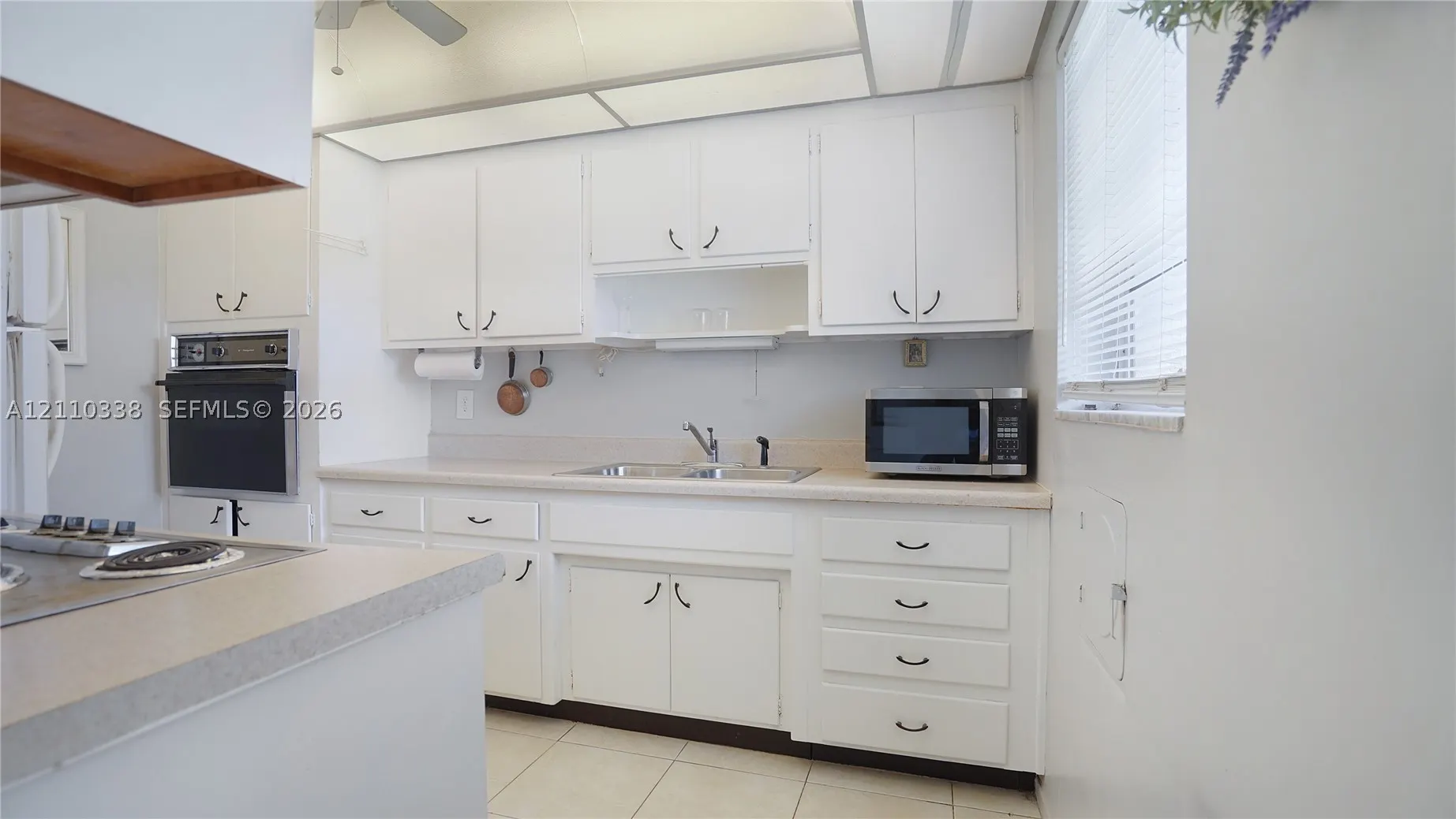 401 N Riverside Dr #105
