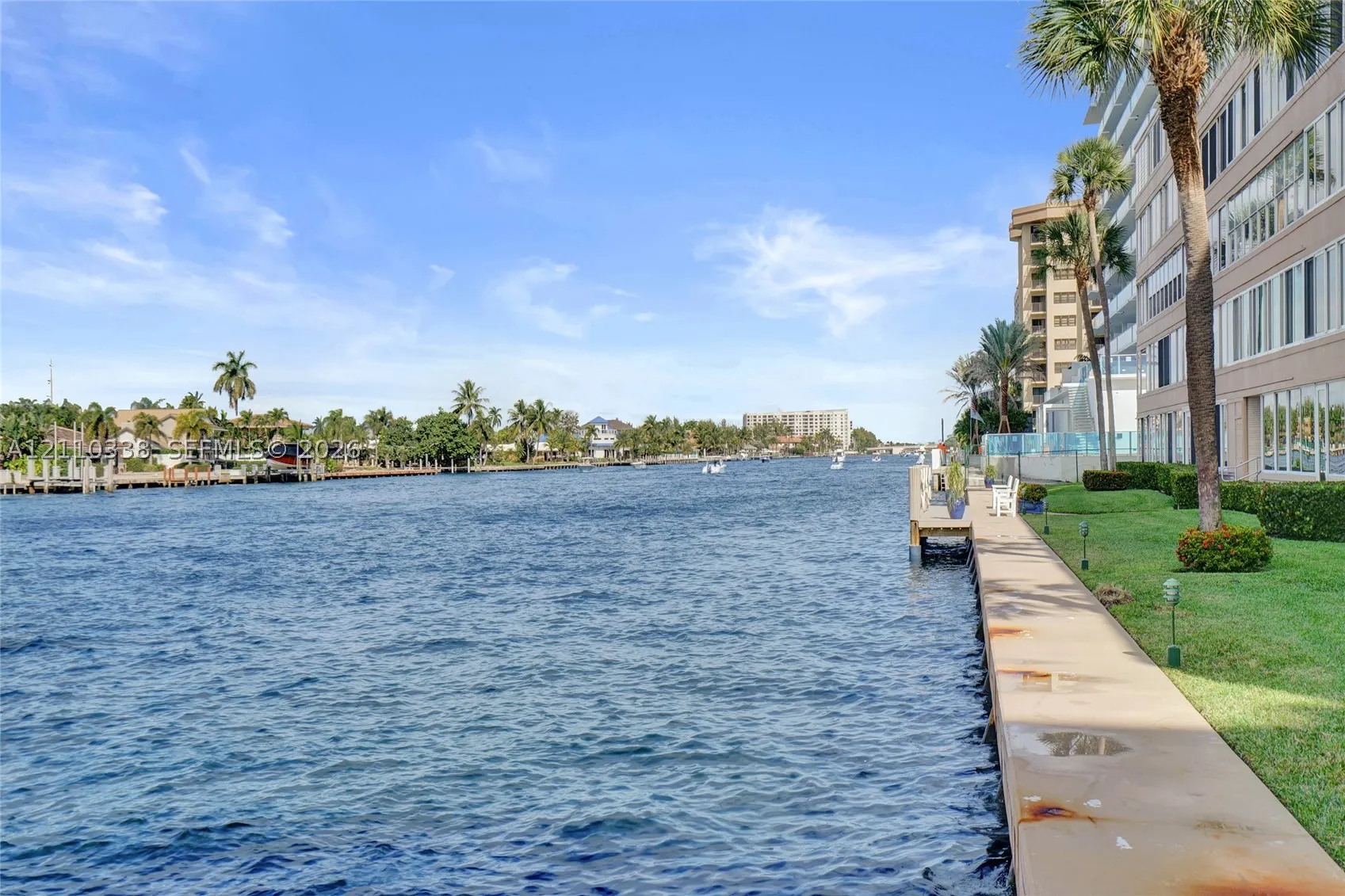 401 N Riverside Dr #105