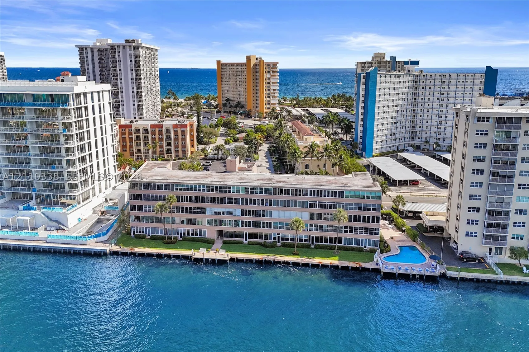 401 N Riverside Dr #105
