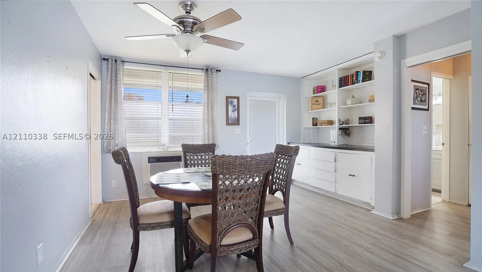401 N Riverside Dr #105