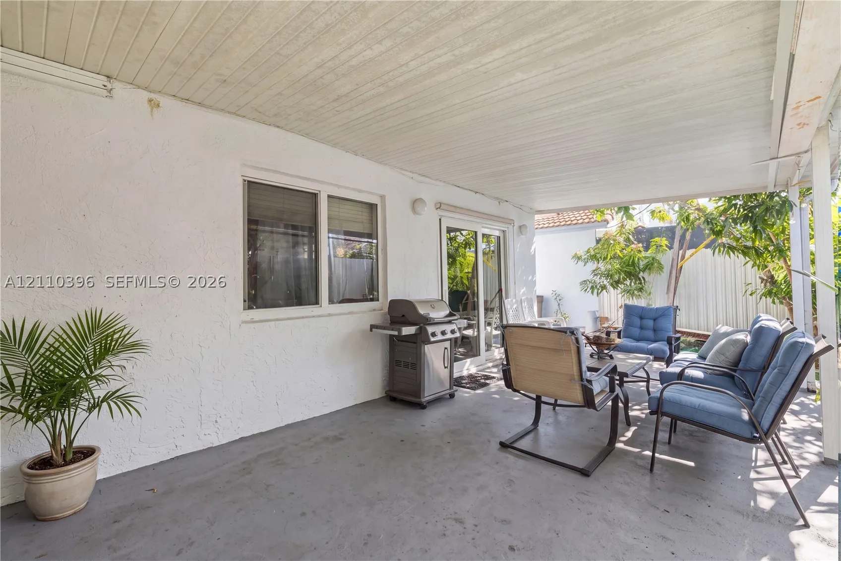 9182 NW 112th Ter