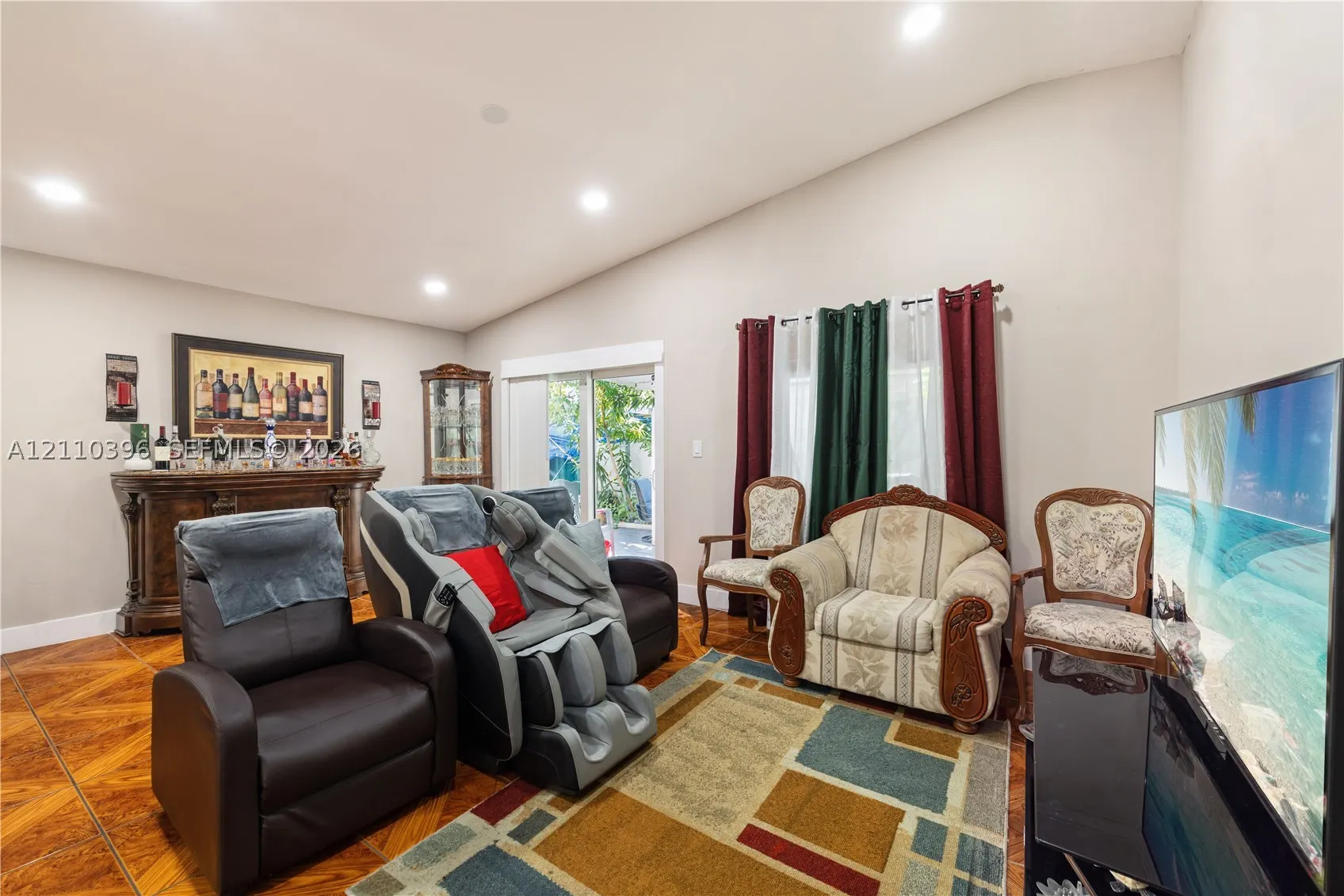 9182 NW 112th Ter