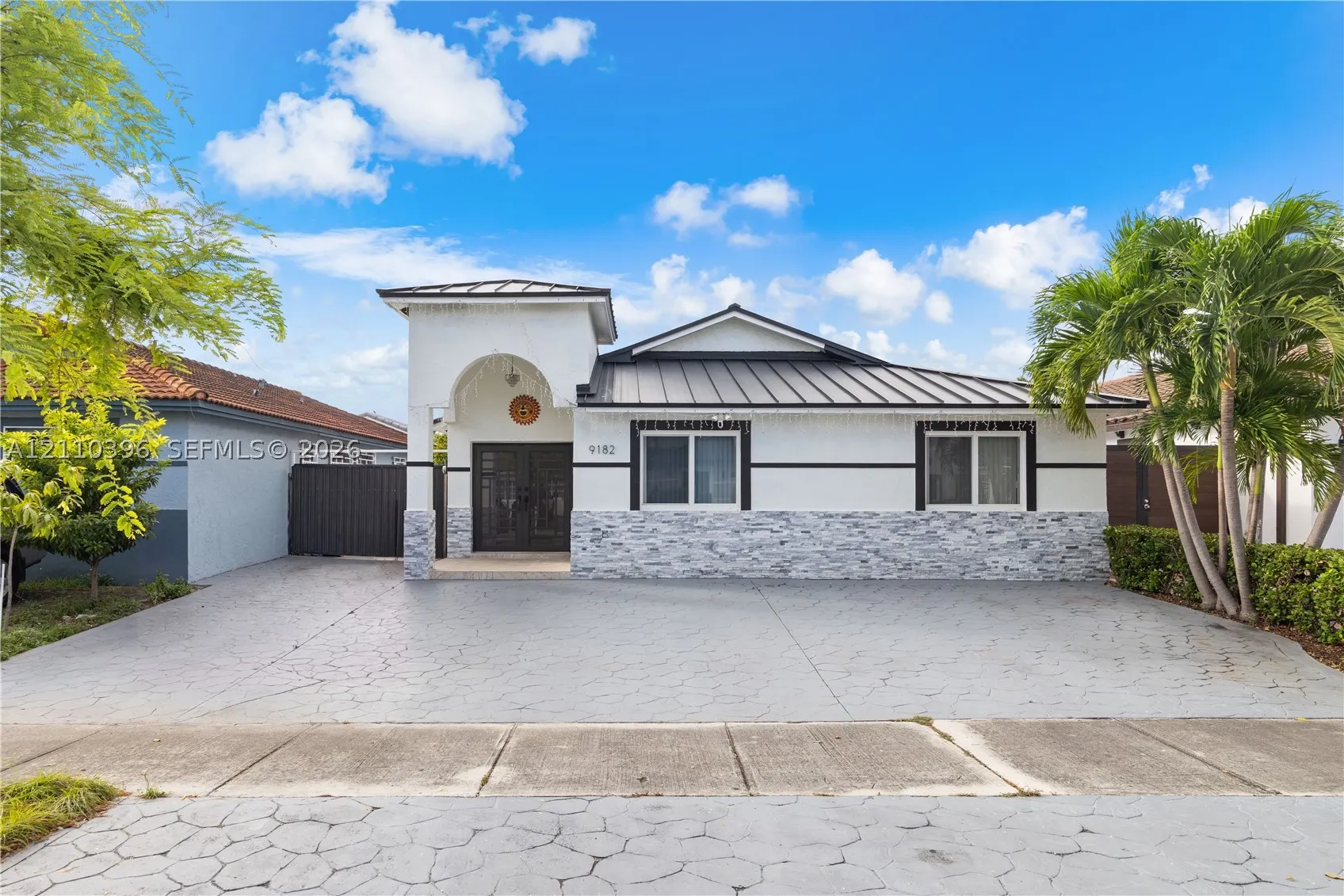 9182 NW 112th Ter