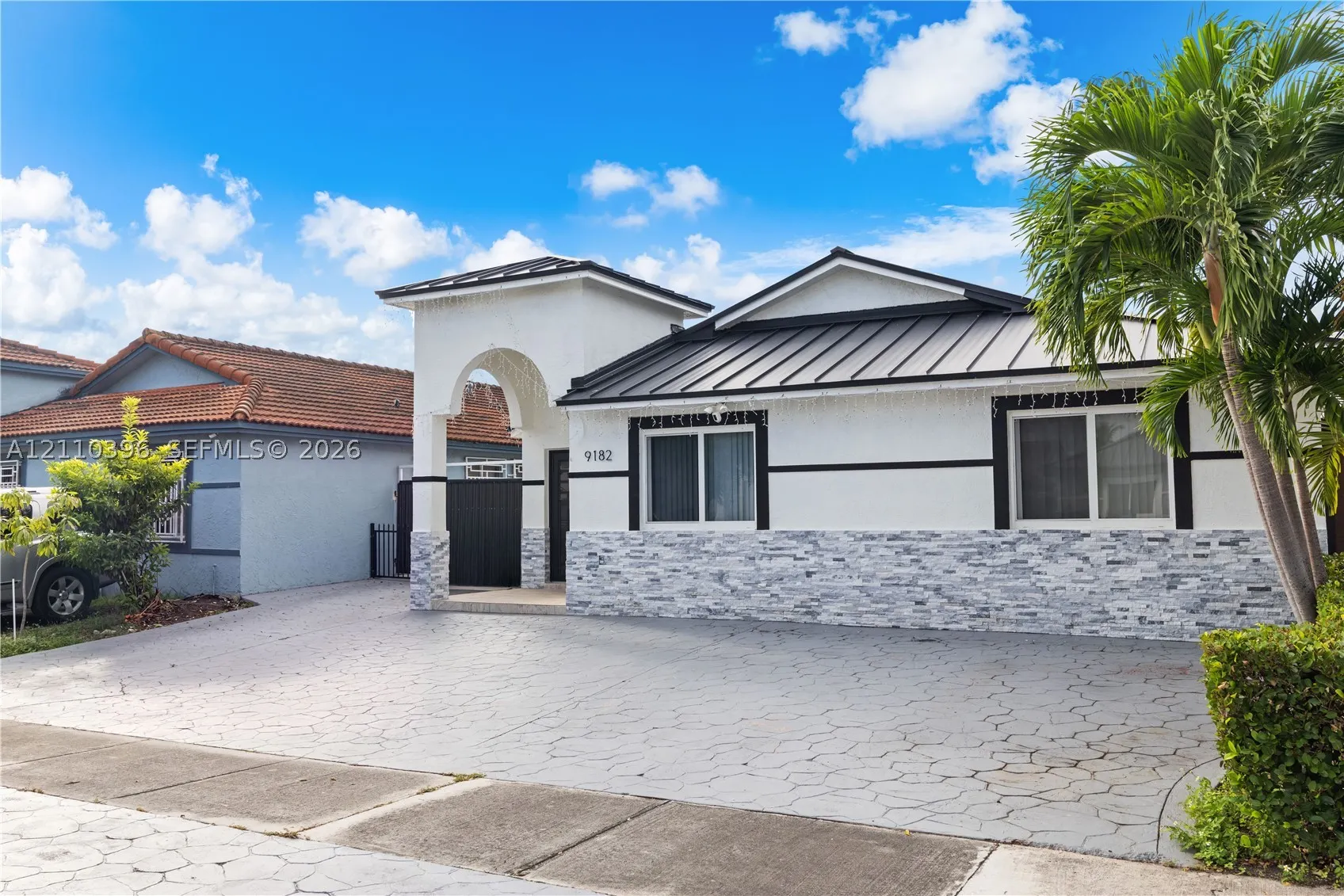 9182 NW 112th Ter