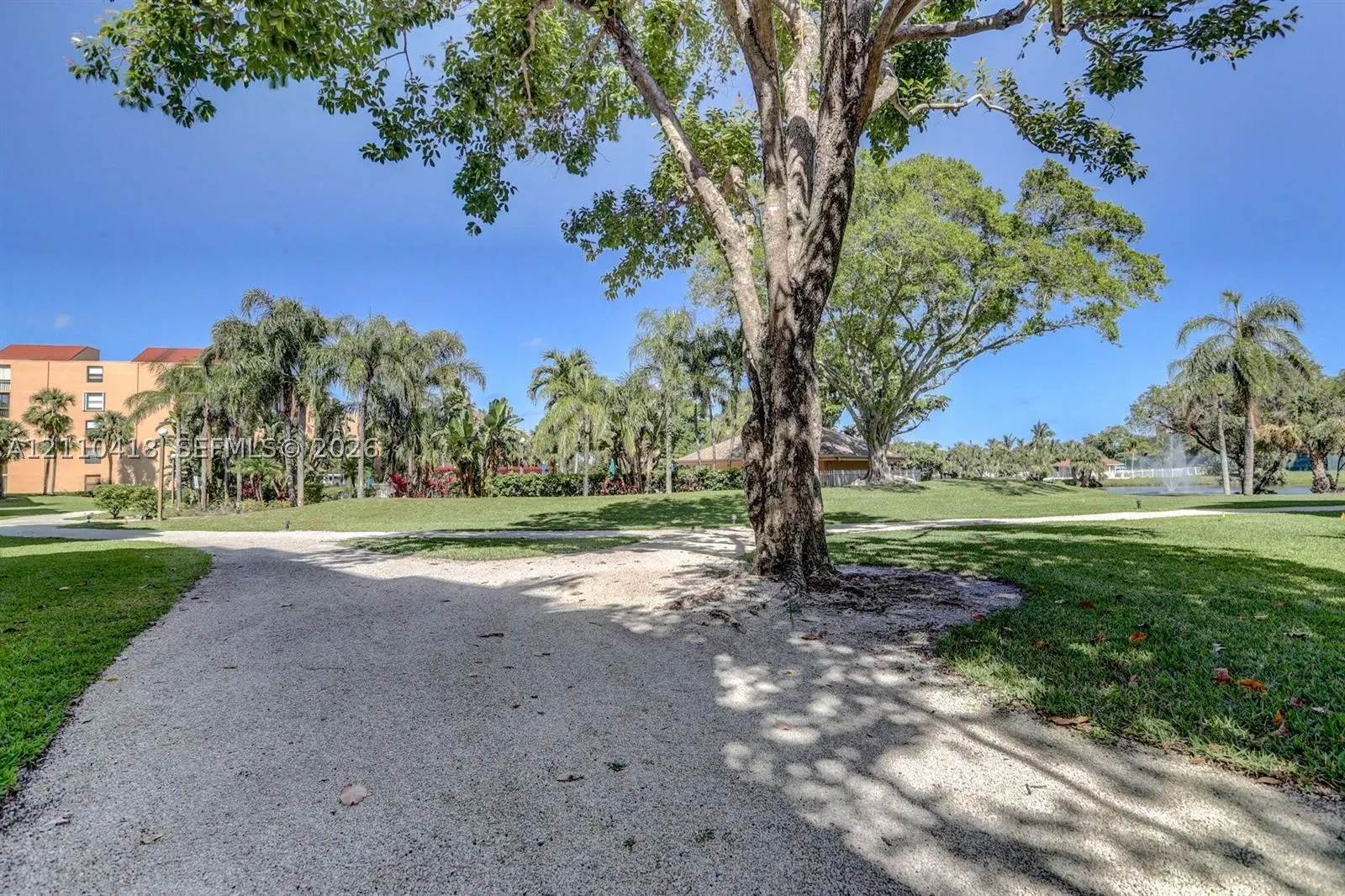 950 Egret Cir #5409