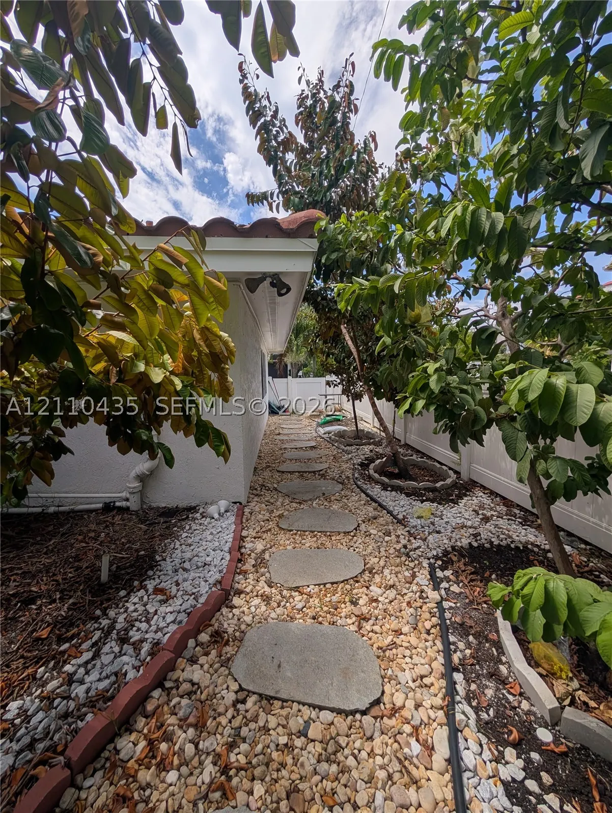 3221 NE 7th St #2