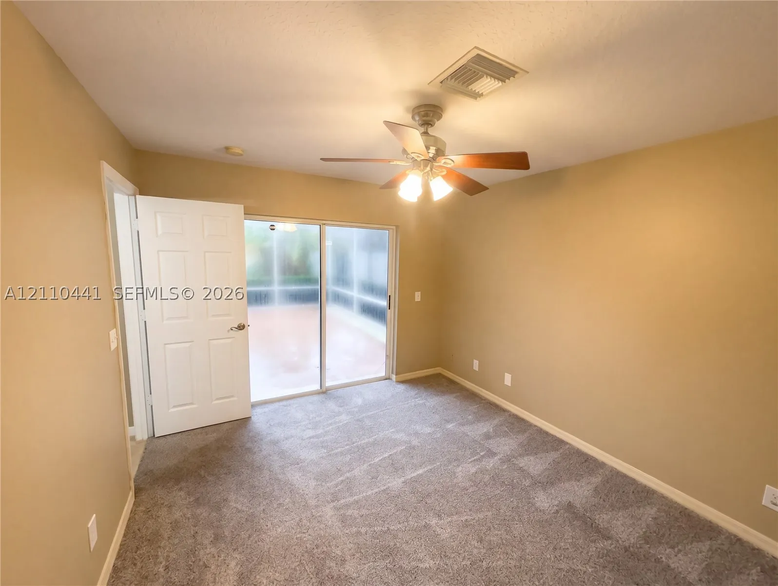 1538 N Lawnwood Cir #3
