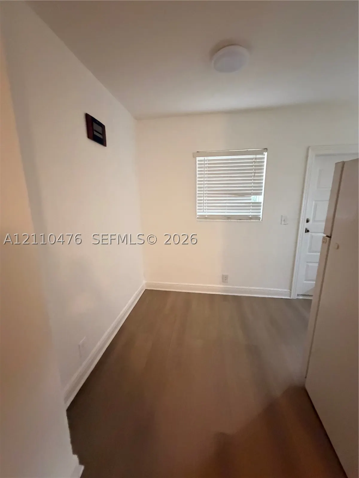 2240 NE 171st St #11