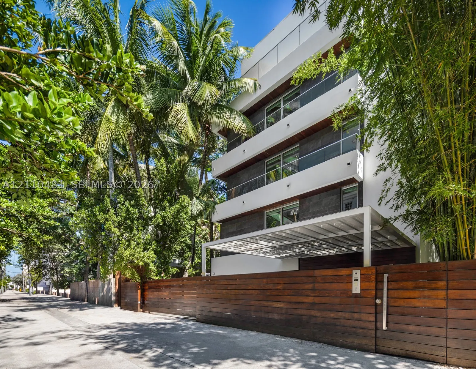 234 Washington Ave #D