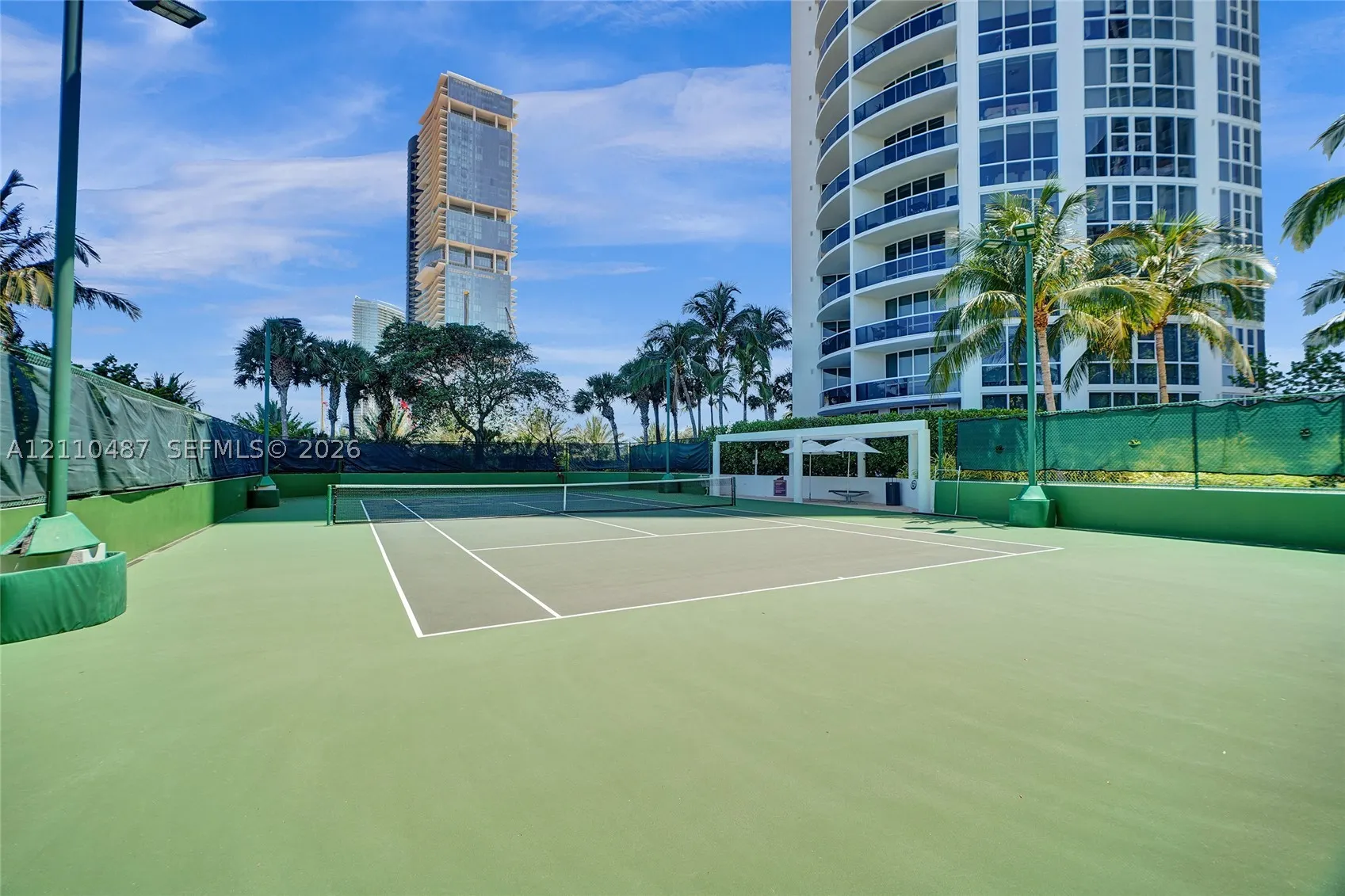 18201 Collins Ave #3402