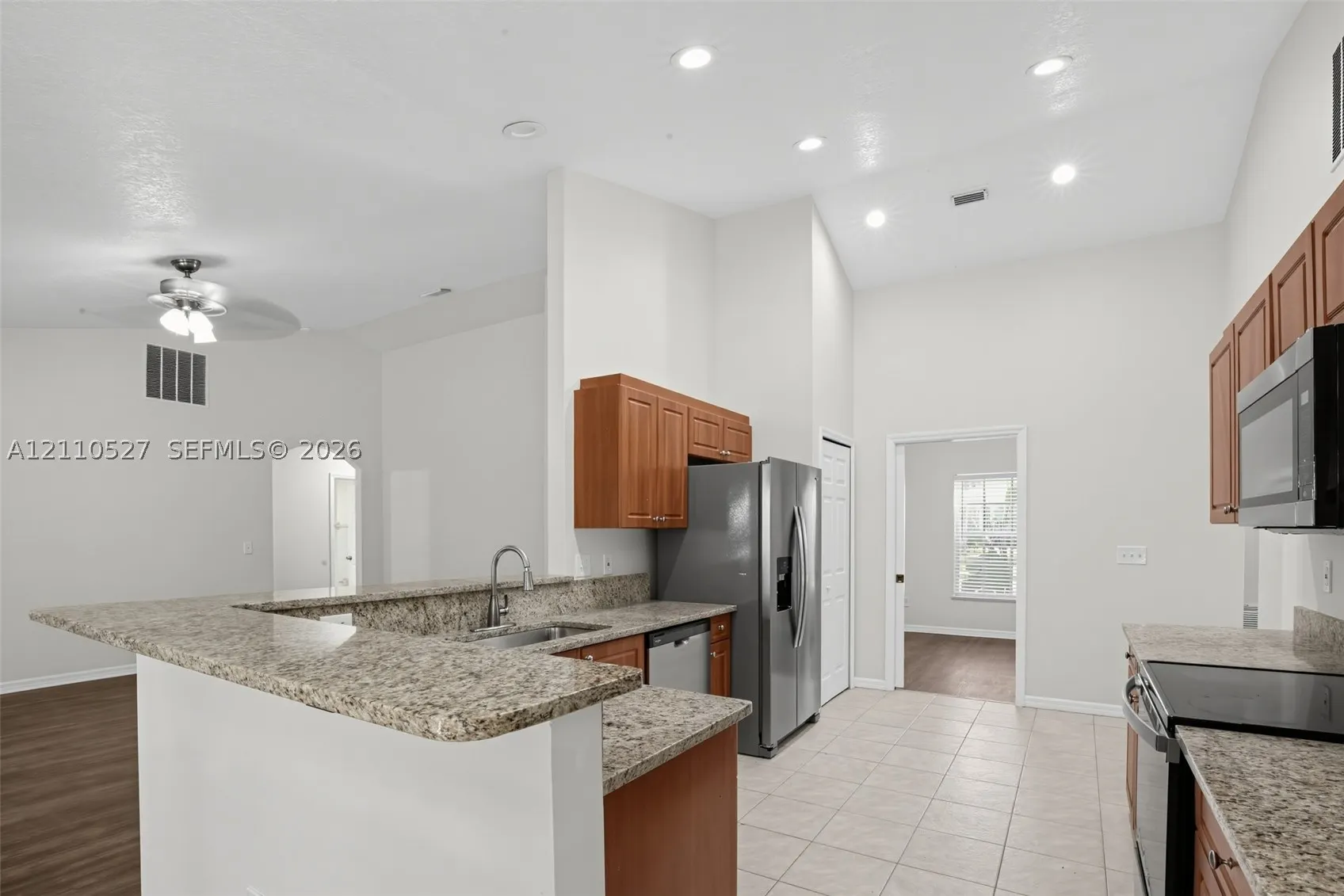 5509 NW Commodore Ter
