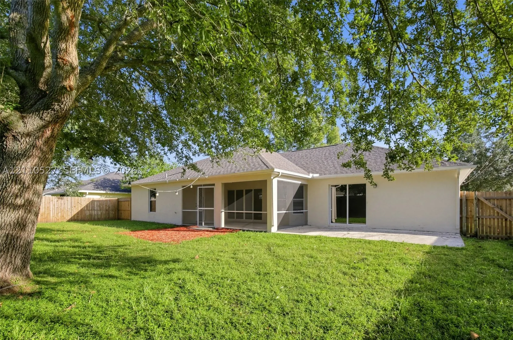 5509 NW Commodore Ter
