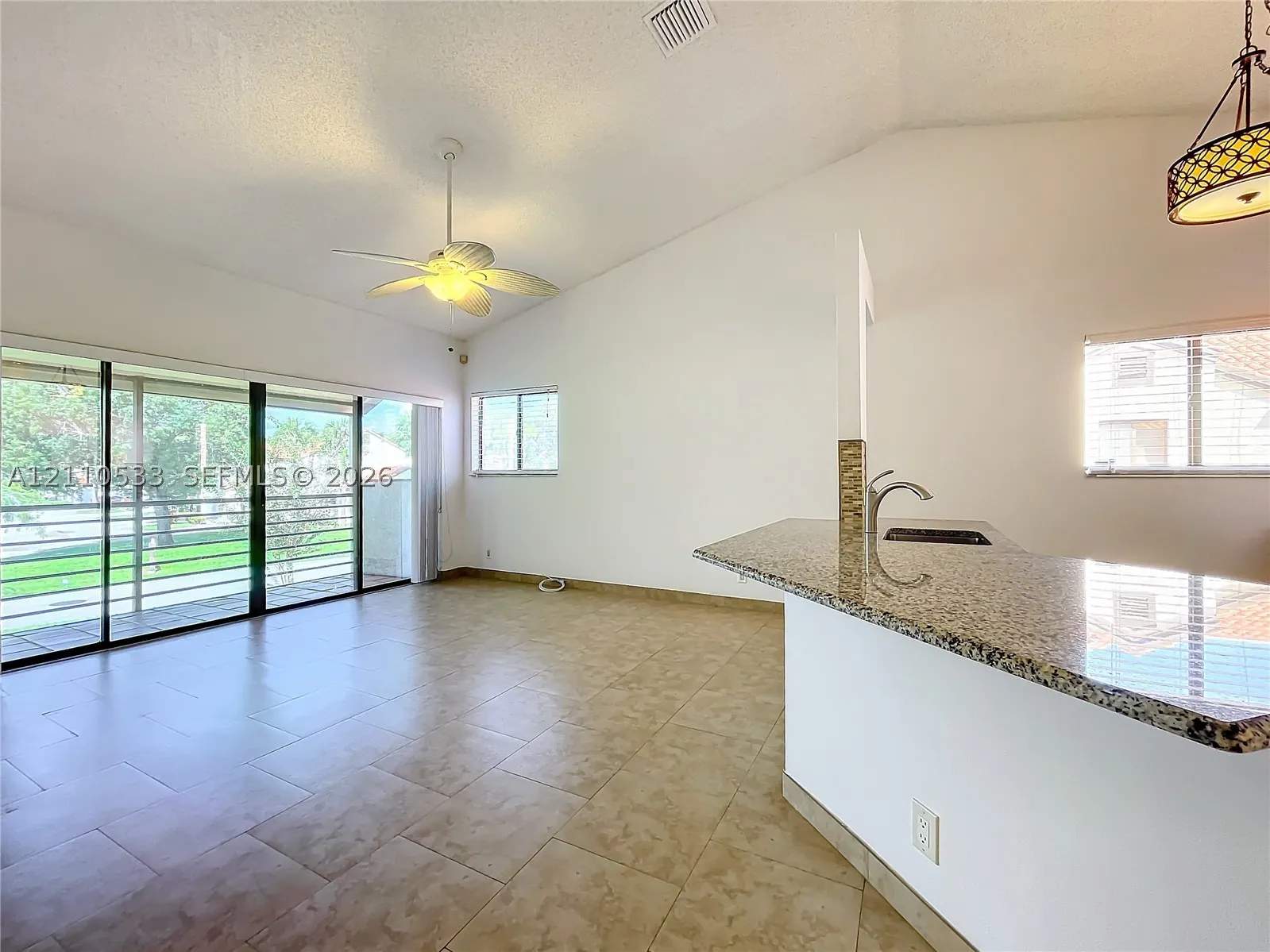20 Via De Casas Sur #202