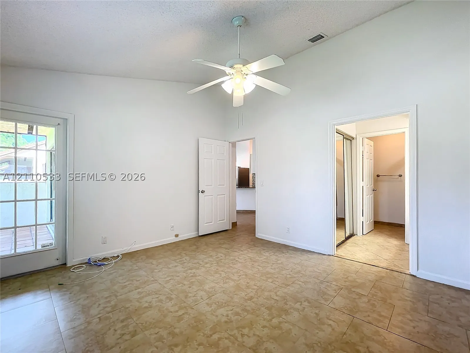 20 Via De Casas Sur #202