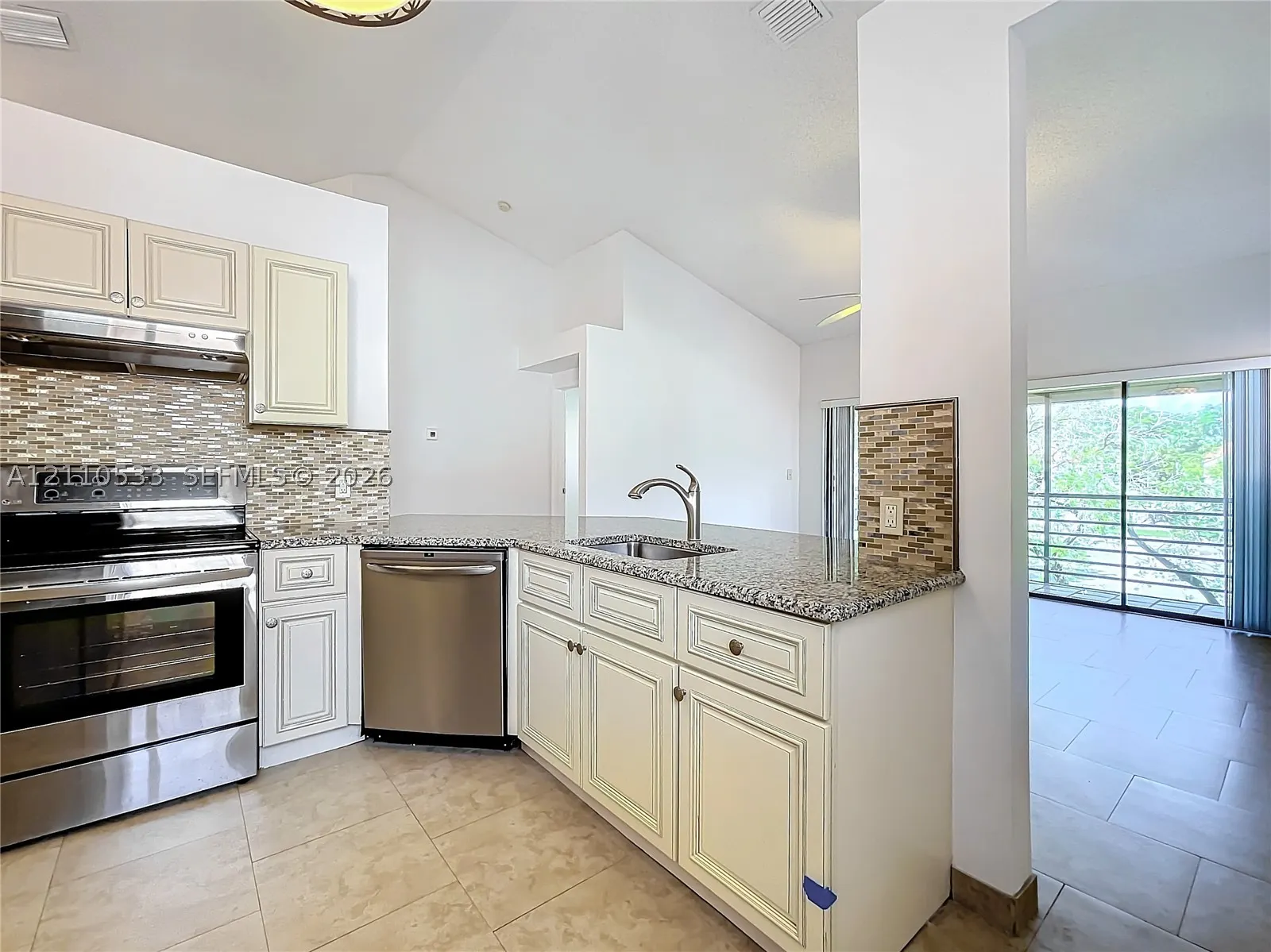 20 Via De Casas Sur #202