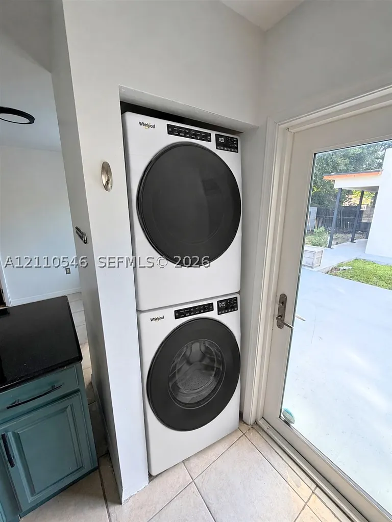 150 NW 44th St #0