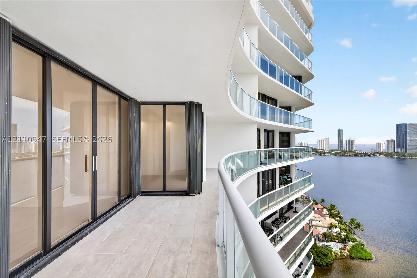 4000 Island Blvd #2701