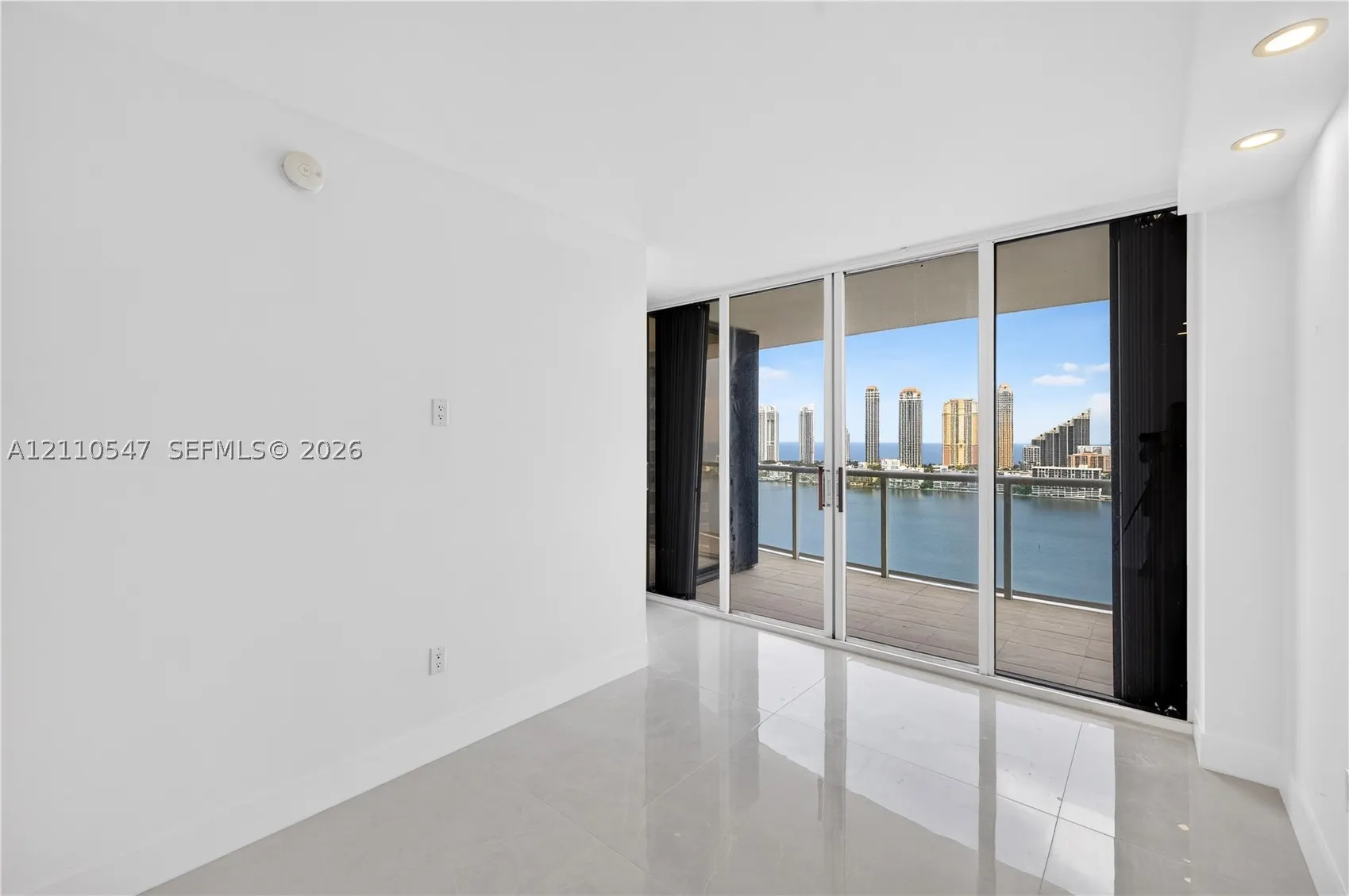4000 Island Blvd #2701