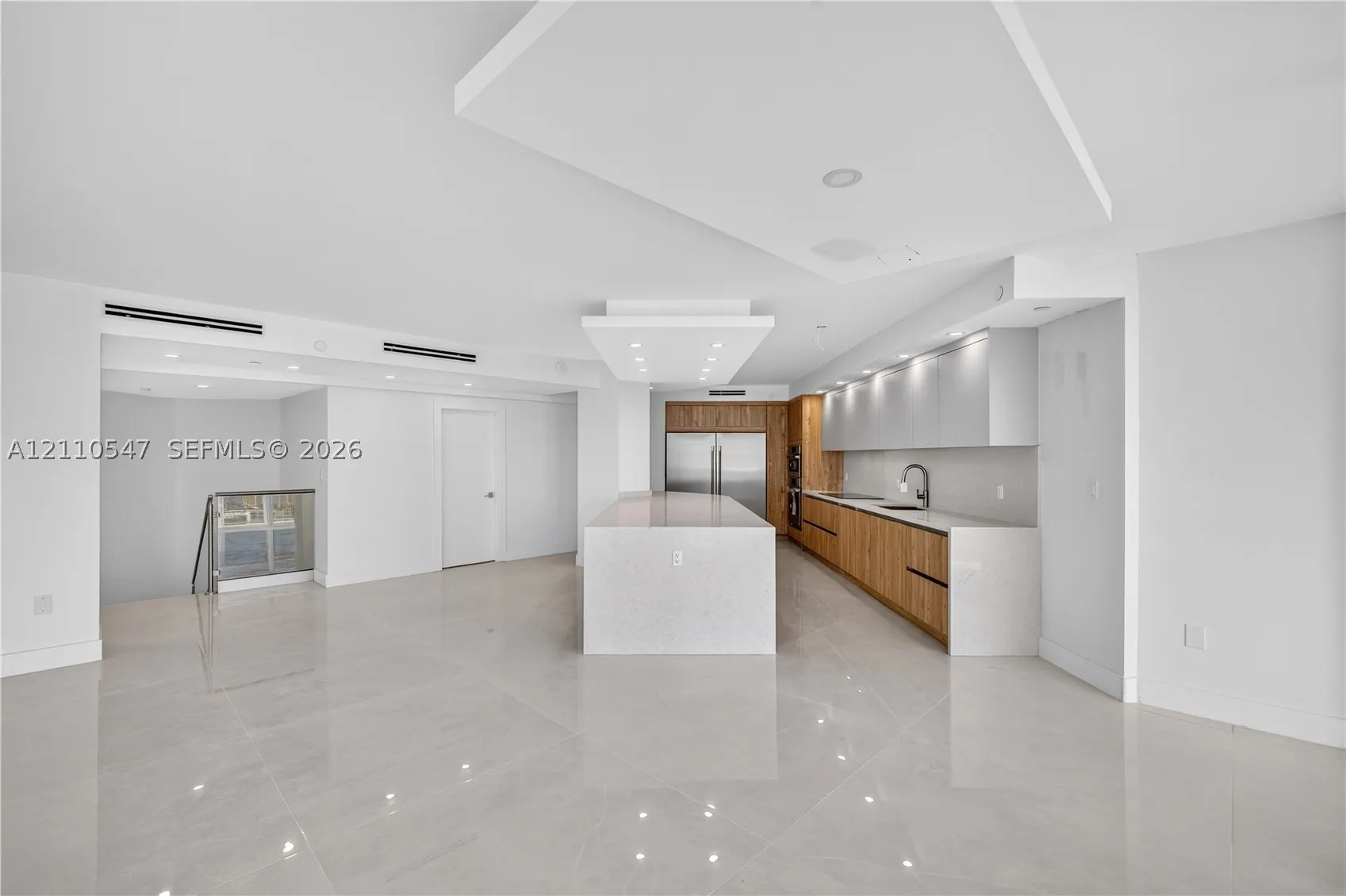 4000 Island Blvd #2701