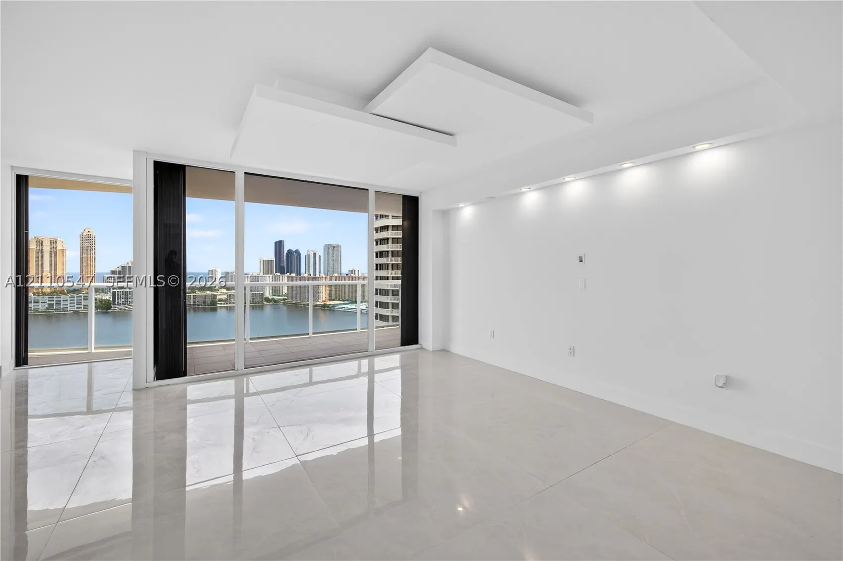 4000 Island Blvd #2701