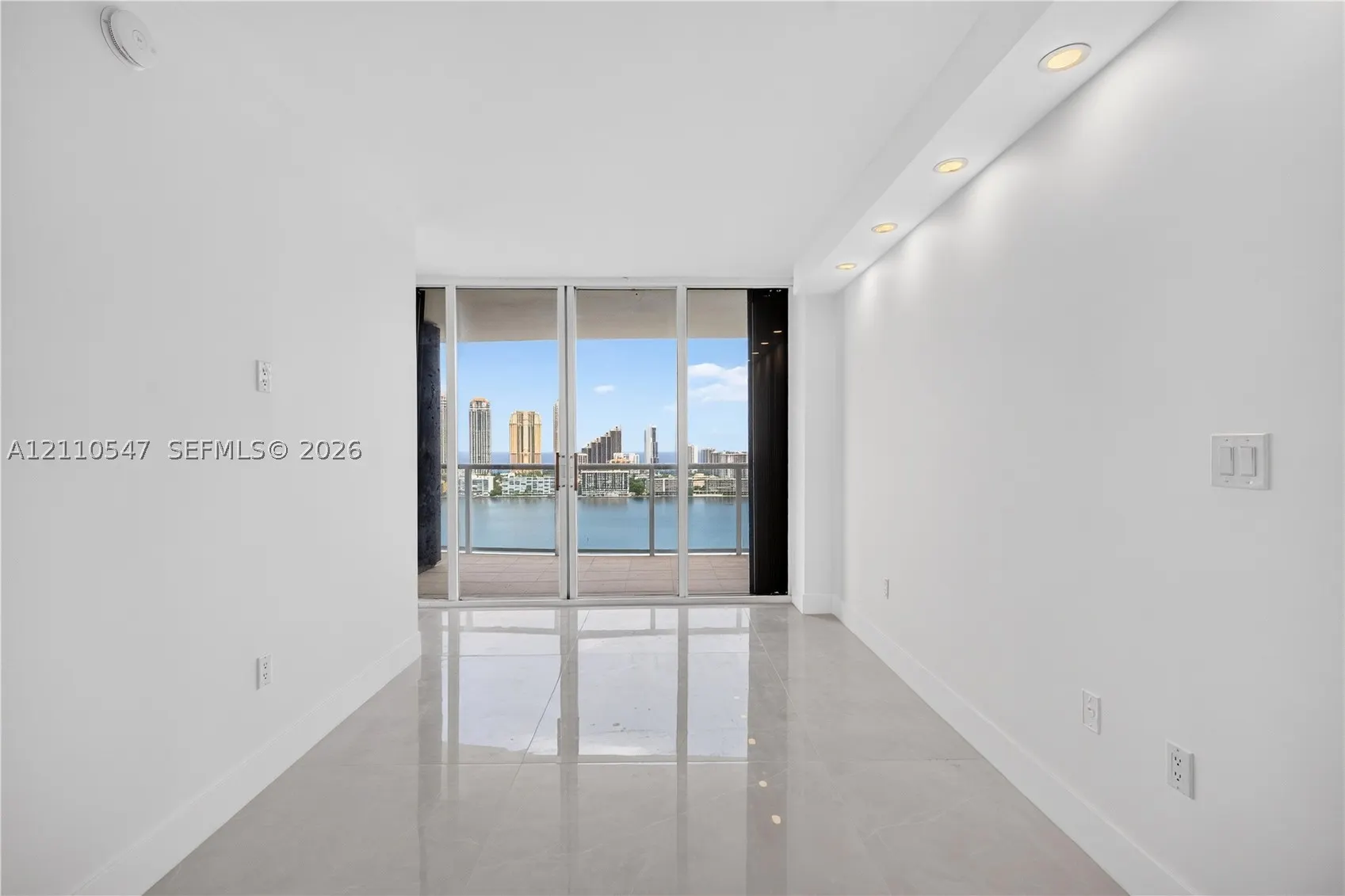 4000 Island Blvd #2701