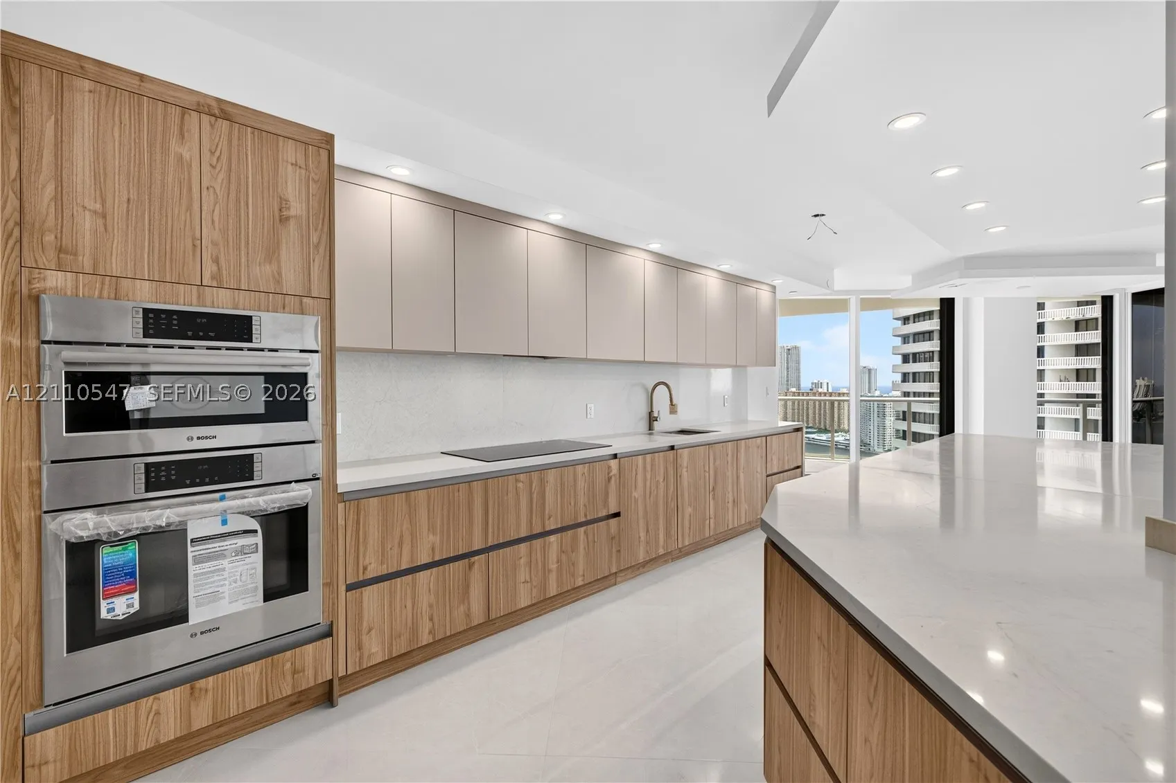 4000 Island Blvd #2701